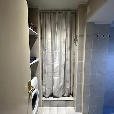 Jimmy's Pool Peraía